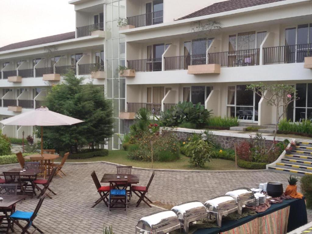 Casa Monte Rosa Puncak Exterior photo
